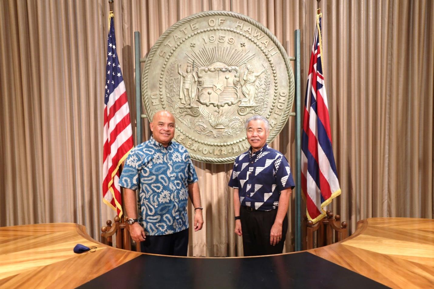 FSM President David W. Panuelo poses for a photo with Hawaii Gov. David Y. Ige during a meeting in Hawaii. Both the president and the governor wore masks during the meeting, but removed them for this photograph.