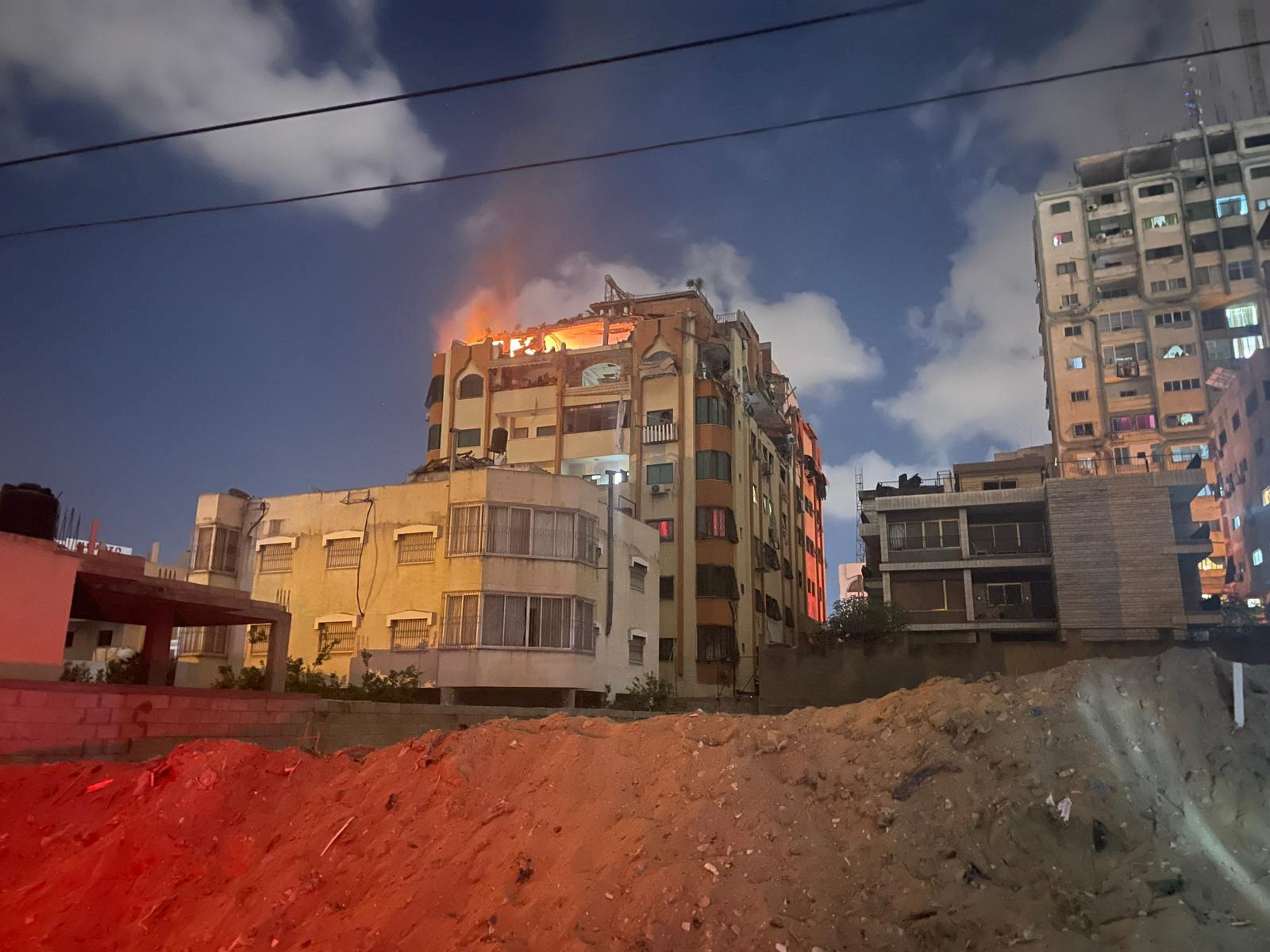 A fire is seen following an explosion in Gaza May 9, 2023. Reuters/Mohammed Salem
