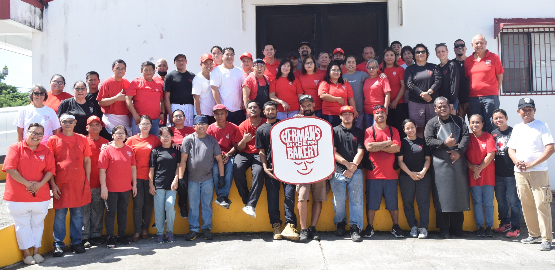 2023 Herman's Modern Bakery staff and leaders.