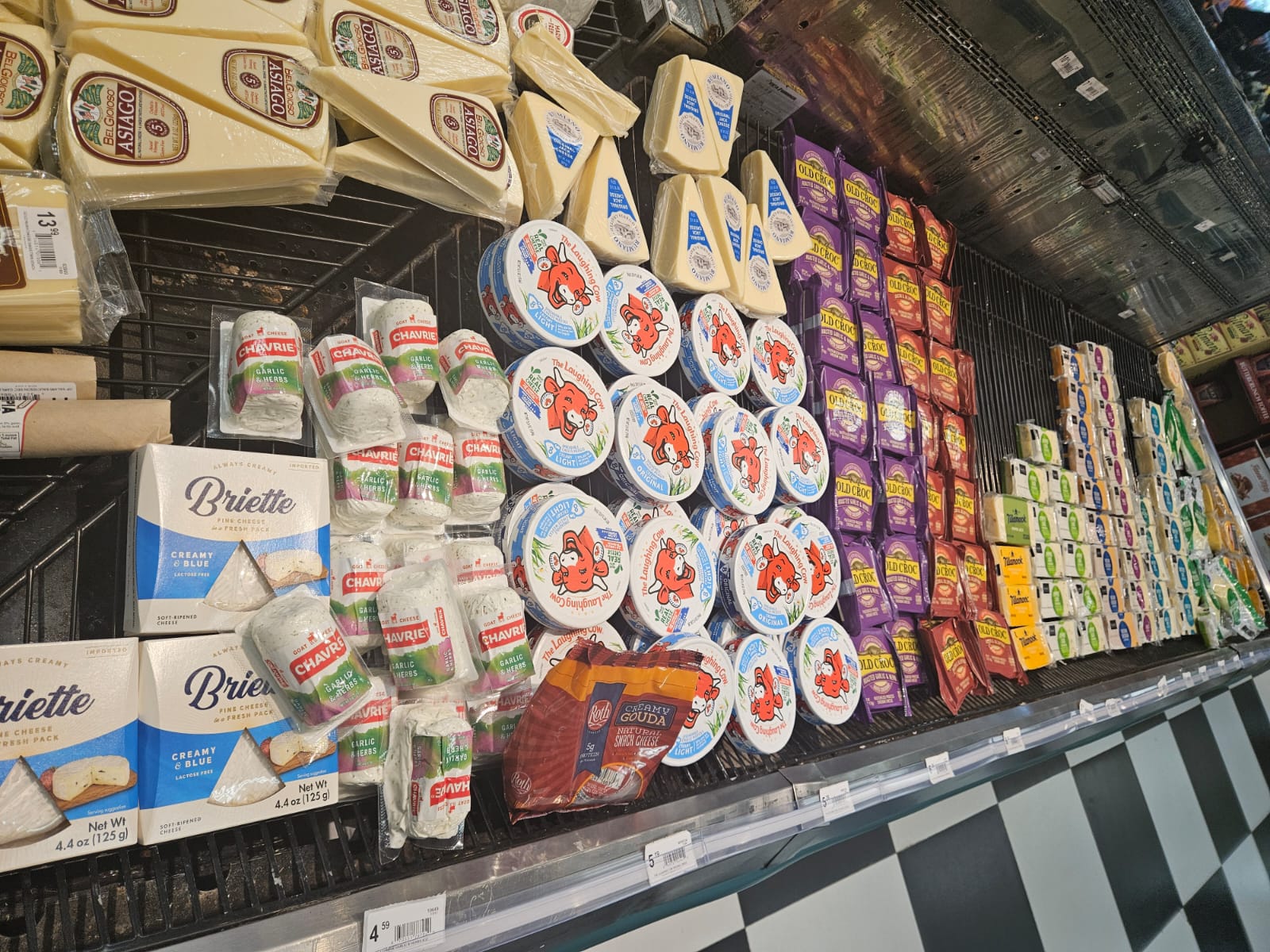 Cheese array found in Payless Superfresh and Truckload Store in Susupe