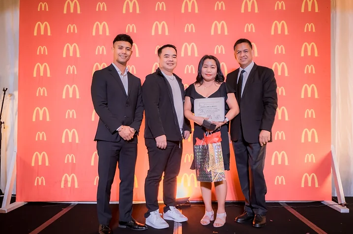 Sheryl Mae Amoyo, 2023 Crew of the Year - McDonald's of Harmon