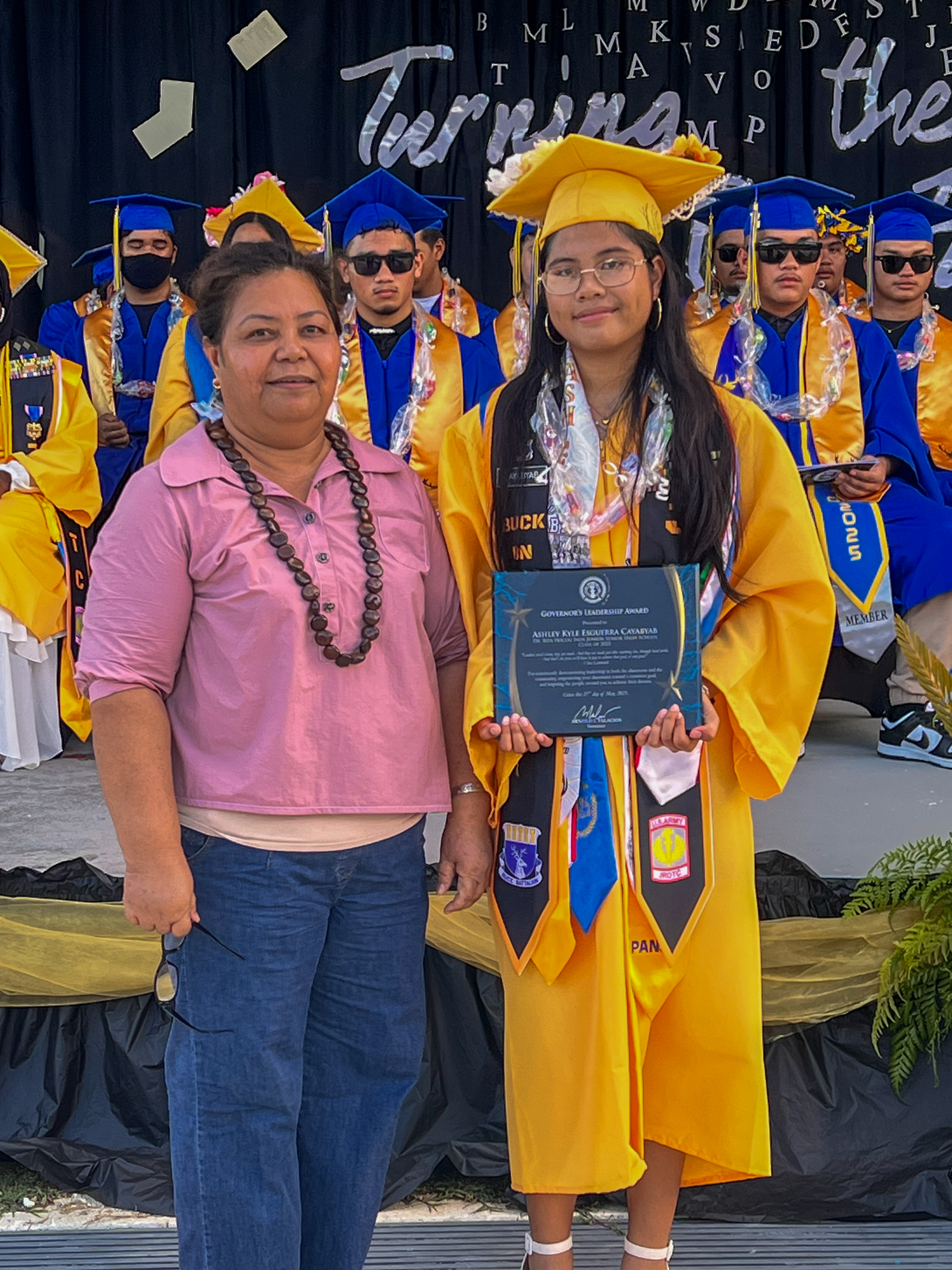 The Governor’s Leadership Award went to valedictorian Ashley Kyle Esguerra Cayabyab.